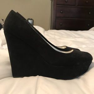 Platform/wedge heels